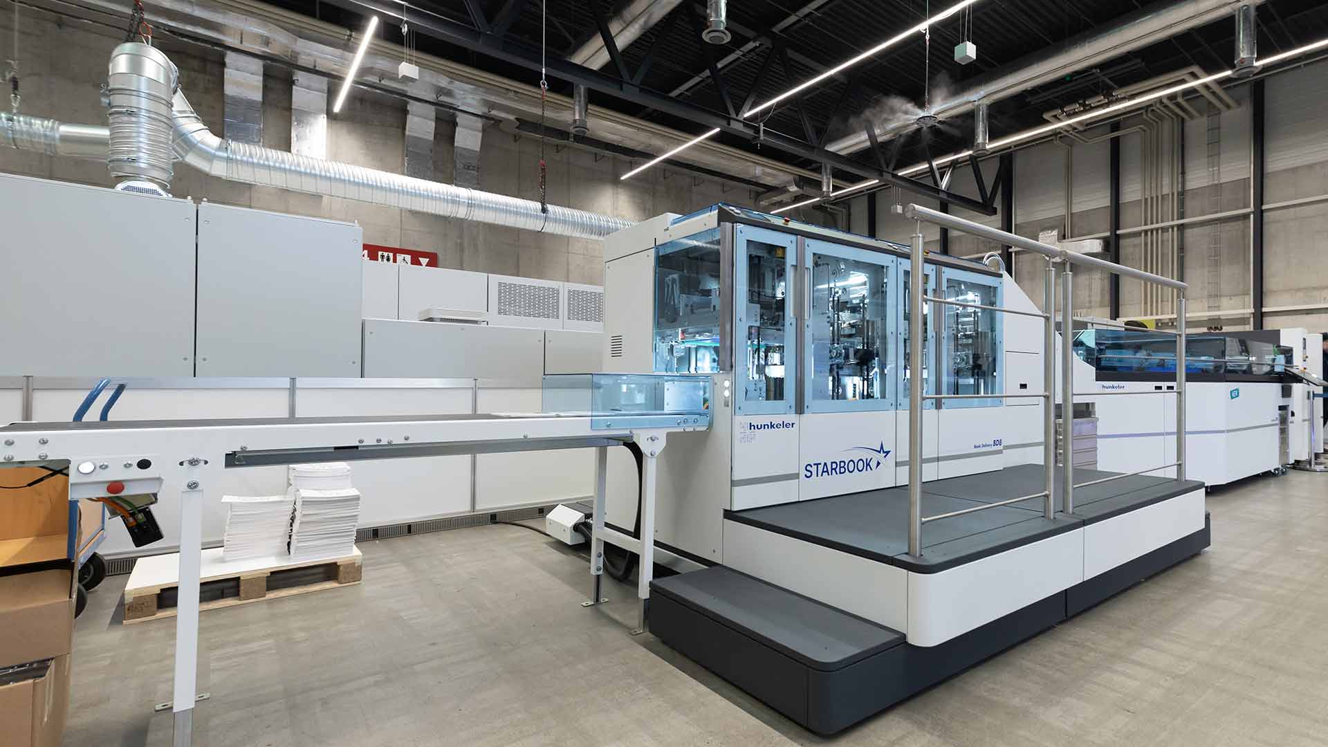 Hunkeler-Starbook-Sheetfolder-book solution at HID 2025.